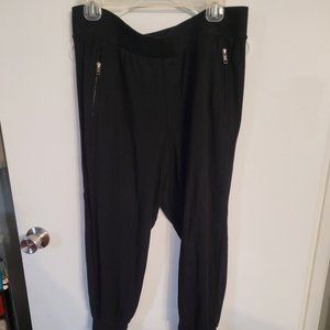 TORRID Relaxed Jogger Lightweight Ponte Mid-Rise Pants 3 pair black/1 army green